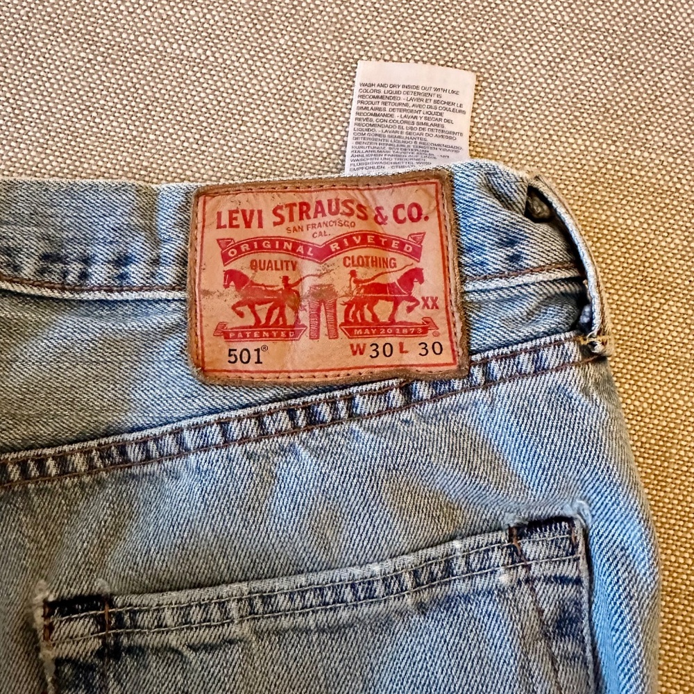 Vintage Levi 501 Jeans - Picture 3 of 3